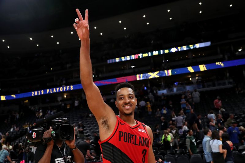CJ McCollum nhận thêm 100 triệu đôla từ Portland Trail Blazers CJ McCollum nhận thêm 100 triệu đôla từ Portland Trail Blazers
