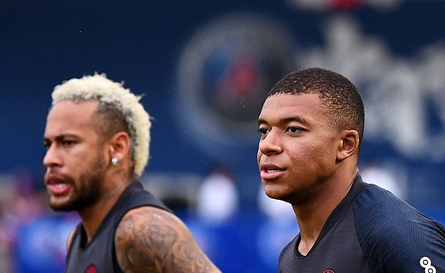 Kylian Mbappe cầu mong Neymar ở lại PSG