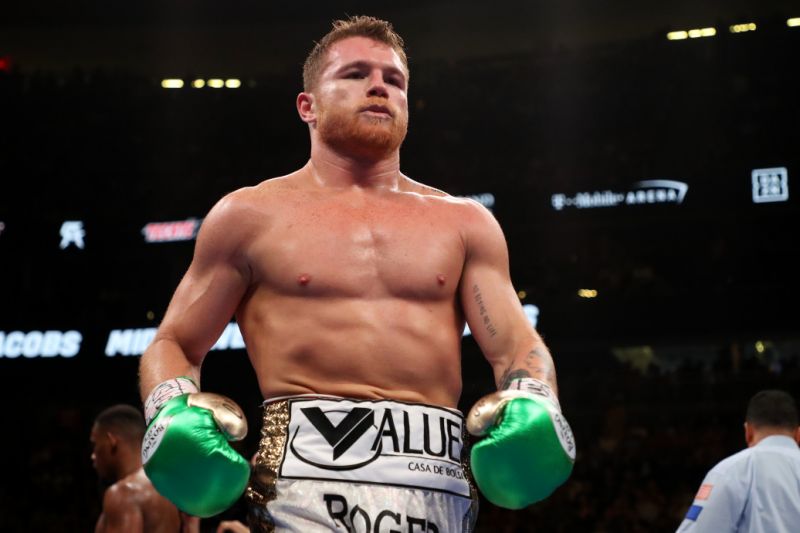 Canelo Alvarez bị tước đai: Liệu có phải do Sergiy Derevyanchenko dàn xếp?