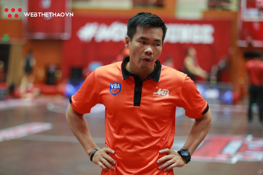 HLV Phan Thanh Cảnh thất vọng sau thất bại kép trước Thang Long Warriors