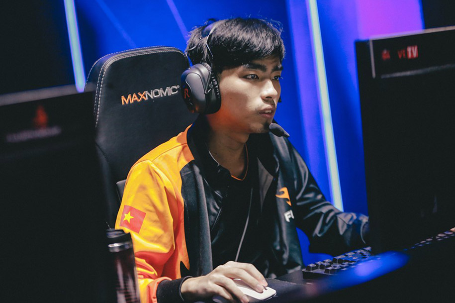 Team Flash giữ chắc top đầu bằng thắng lợi dễ dàng trước QTV Gaming
