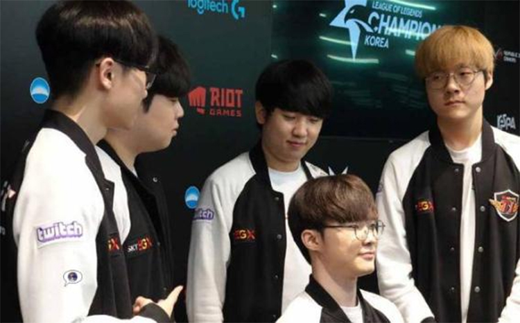 Kết quả LCK Mùa Hè 2019 tuần 8: SKT lên Top 1 Kết quả LCK Mùa Hè 2019 tuần 8: SKT lên Top 1