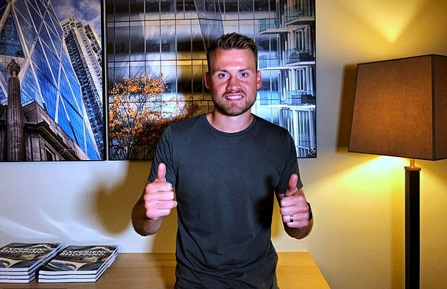 Chuyển nhượng Liverpool 5/8: Mignolet ra đi, Cakir chuyển đến