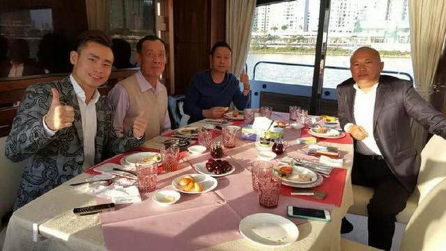 Từ Hiểu Đông đã quá nổi tiếng nhưng vẫn chưa phải võ sĩ giàu nhất Từ Hiểu Đông đã quá nổi tiếng nhưng vẫn chưa phải võ sĩ giàu nhất