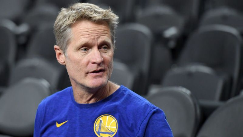 Steve Kerr sẽ xây dựng đội hình xung quanh Curry, Thompson và Russell Steve Kerr sẽ xây dựng đội hình xung quanh Curry, Thompson và Russell