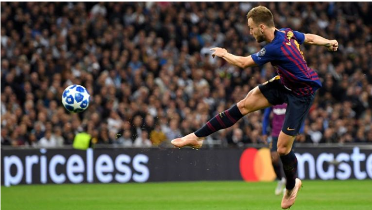 Kết quả Napoli vs Barcelona (1-2): Vắng Messi, Barcelona vẫn hạ gục Napoli