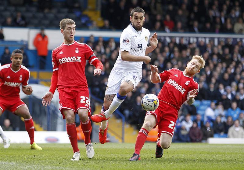Nhận định Leeds vs Nottingham 18h30, 10/08 (Hạng nhất Anh 2019/20)