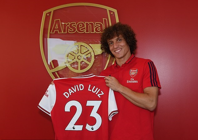 Chuyển nhượng hè tại Anh: MU, Man City, Arsenal góp phần chi 1,4 tỷ bảng