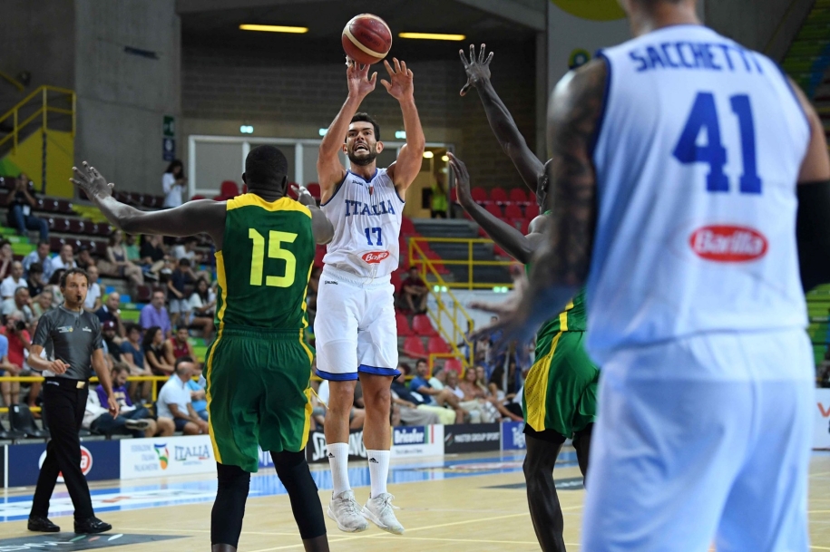 Italia nối dài mạch toàn thắng trước FIBA World Cup 2019