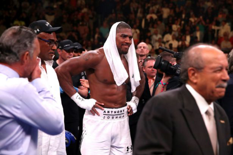 Anthony Joshua quyết không thay đổi HLV Anthony Joshua quyết không thay đổi HLV