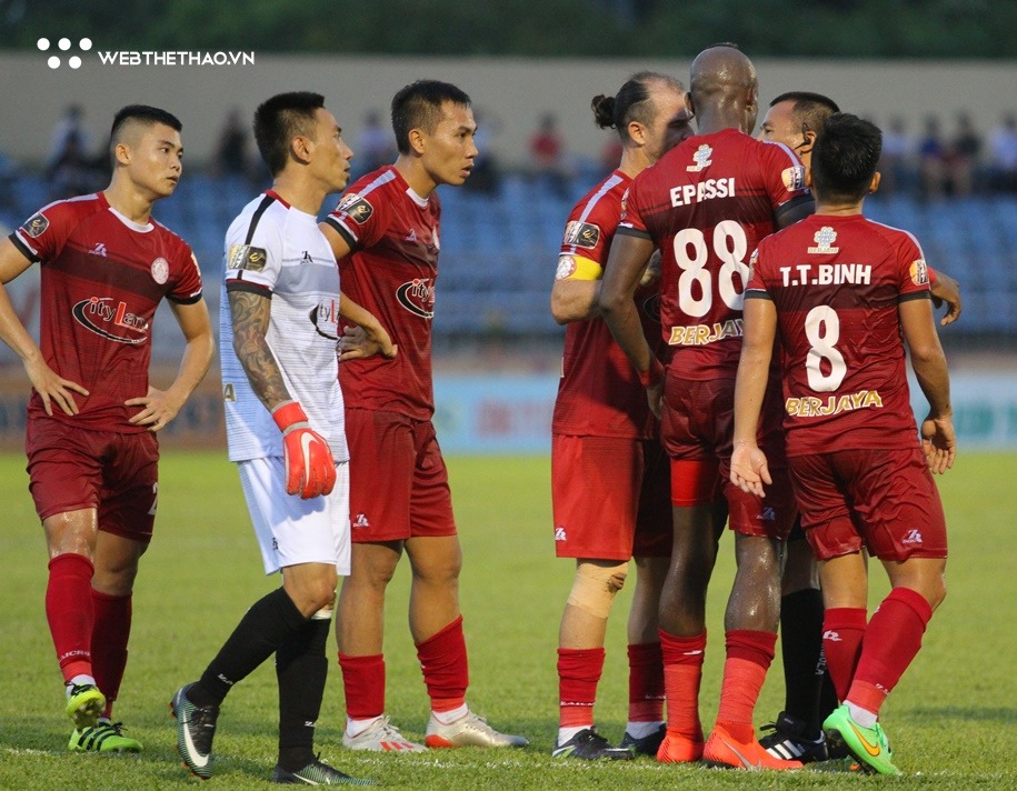 Bảng xếp hạng V.League 2019 vòng 20: TP HCM bất lợi trong cuộc đua vô địch
