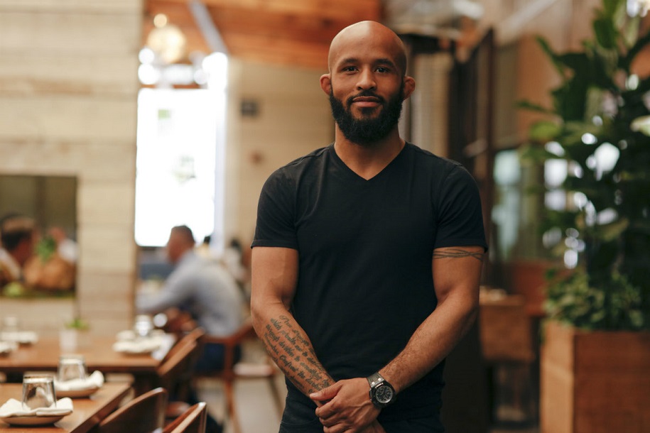 Choáng với danh sách game dài ngoằng của huyền thoại MMA Demetrious Johnson