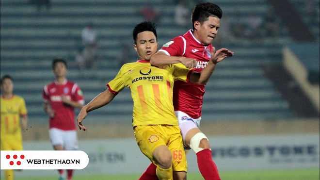 HLV Phan Thanh Hùng "cẩn thận củi lửa" trước Nam Định... khôn nhà, dại chợ