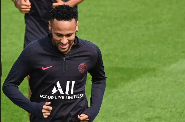 Tin bóng đá 10/8: Neymar bị loại khỏi đội hình PSG để chuyển nhượng