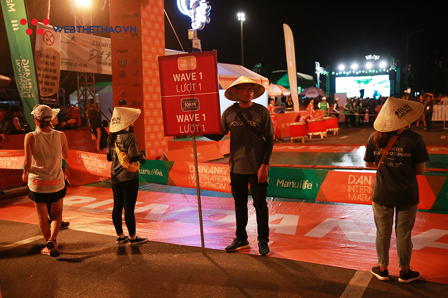 Hàng nghìn VĐV đánh thức Đà Nẵng International Marathon 2019 trong đêm Hàng nghìn VĐV đánh thức Đà Nẵng International Marathon 2019 trong đêm