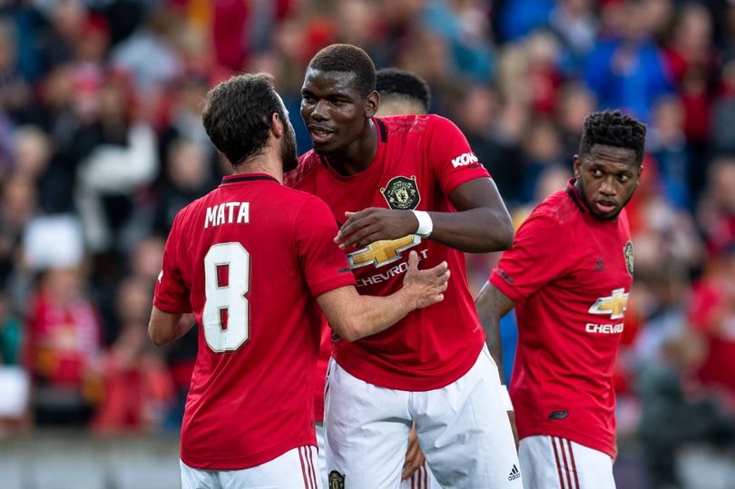 Người hâm mộ MU chọn đội hình mạnh nhất gặp Chelsea đêm nay