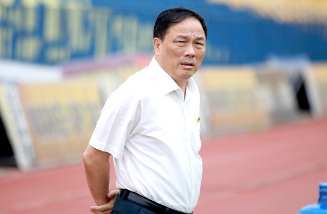 Bầu Đệ “trốn viện” từ Thanh Hóa lên Hà Nội