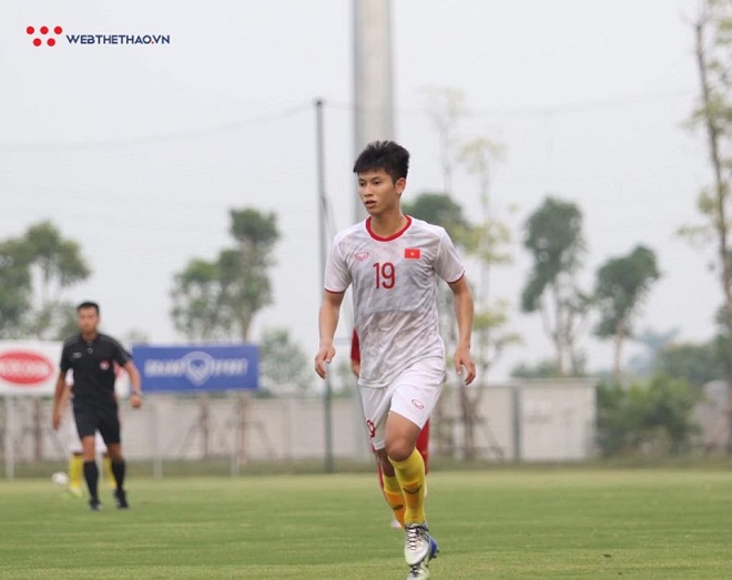 Trọng Hùng và khát khao ghi điểm với HLV Park Hang Seo