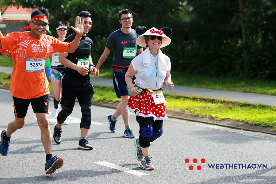 Những trang phục độc đáo và cá tính nhất Manulife Danang International Marathon 2019 Những trang phục độc đáo và cá tính nhất Manulife Danang International Marathon 2019