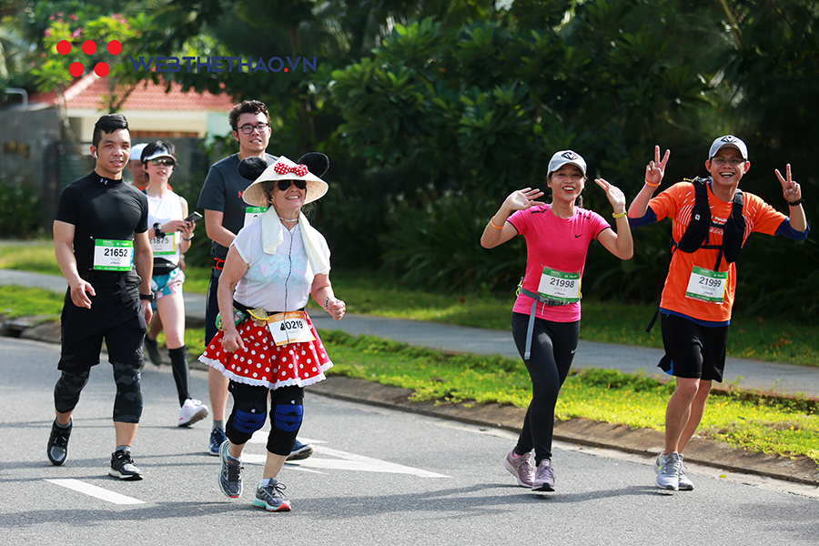 Những trang phục độc đáo và cá tính nhất Manulife Danang International Marathon 2019 Những trang phục độc đáo và cá tính nhất Manulife Danang International Marathon 2019