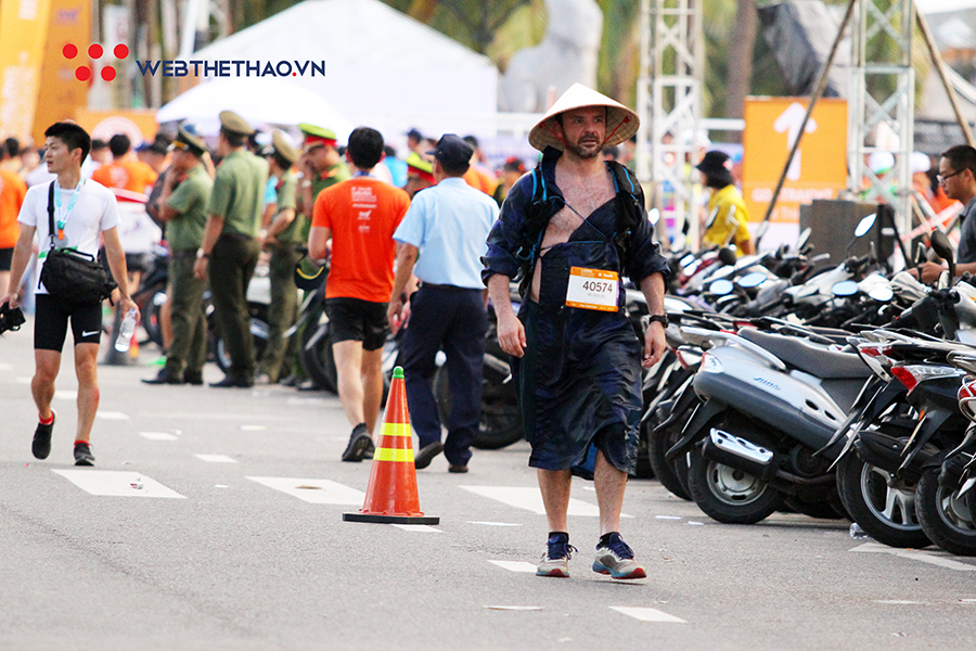 Những trang phục độc đáo và cá tính nhất Manulife Danang International Marathon 2019 Những trang phục độc đáo và cá tính nhất Manulife Danang International Marathon 2019
