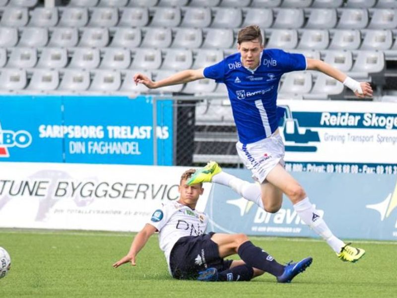 Soi kèo bóng đá Viking vs Sarpsborg 00h00, 15/08 (vòng 10 giải VĐQG Na Uy)
