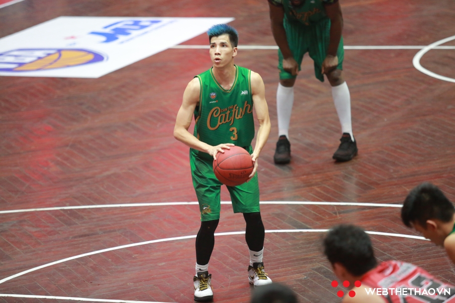 Hoàng Ca chấn thương ngón tay trước thềm VBA Playoffs