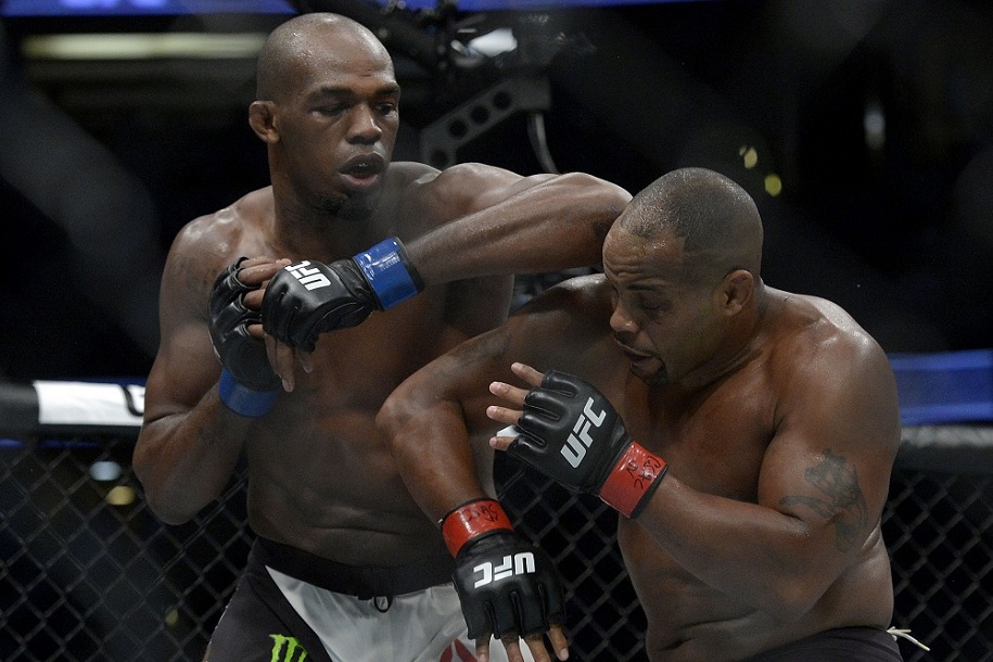 Jon Jones: ‘Không đời nào Cormier dám đồng ý trận đấu thứ 3 đâu’
