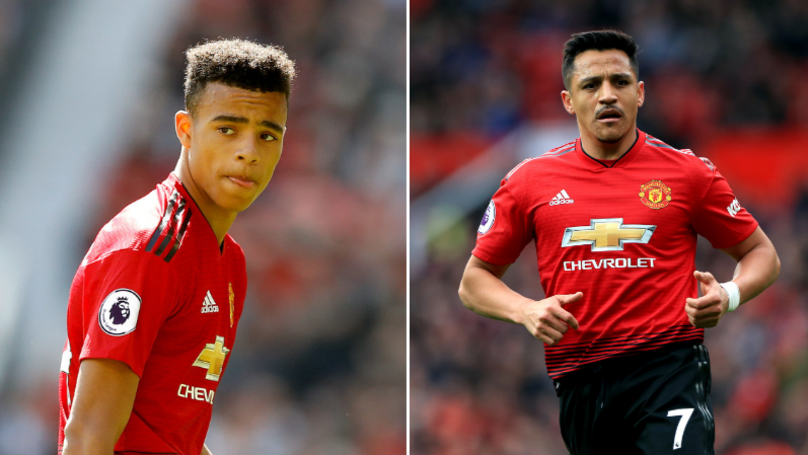 Sanchez ẩu đả với sao trẻ trên sân tập MU