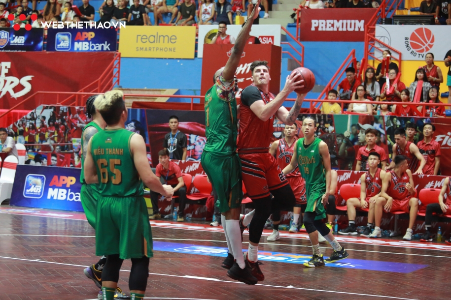 Zach Allmon: "Playoffs là lý do để tôi quay lại VBA"