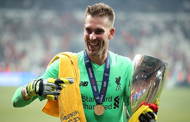 Klopp ví người hùng Adrian như Rocky Balboa khi cứu penalty cho Liverpool