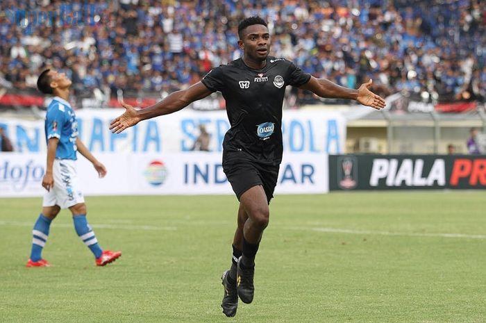 Indonesia gọi tiền đạo “khủng”, tuyên chiến với Việt Nam ở vòng loại World Cup 2022