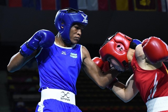 Hà Thị Linh trở thành nữ võ sĩ Boxing nhà nghề đầu tiên ở Việt Nam Hà Thị Linh trở thành nữ võ sĩ Boxing nhà nghề đầu tiên ở Việt Nam