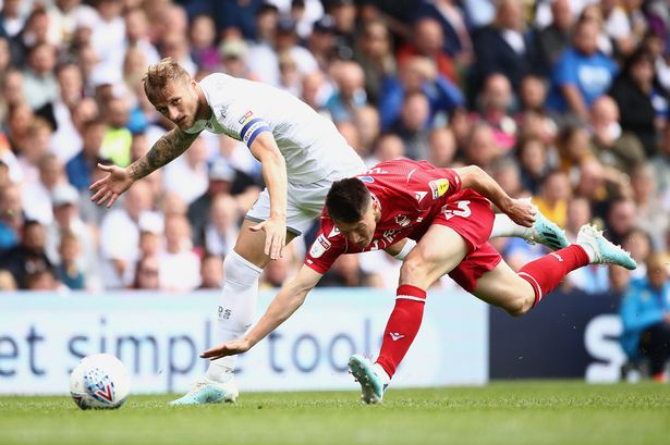 Soi kèo bóng đá Wigan vs Leeds 21h00, 17/8 (vòng 3 giải hạng nhất Anh)