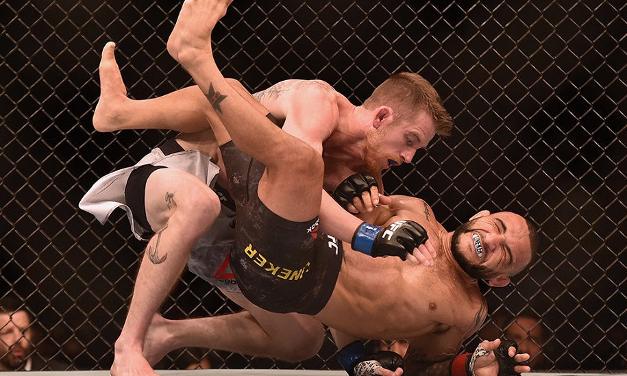 Nhận định Cory Sandhagen vs Raphael Assuncao tại UFC 241 (09h00, 18/8 )