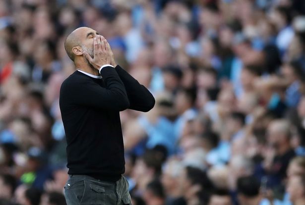 HLV Pochettino nói gì với Pep Guardiola sau khi VAR cướp bàn thắng của Man City?