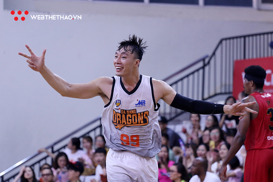 Saigon Heat bay cao vào VBA Playoffs 2019 với chiến thắng thăng hoa trước Dragons