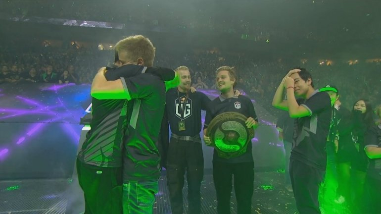 Dota 2 TI9 ngày 3: Liquid, VP giậm chân tại chỗ; Nhà vô địch thăng hoa