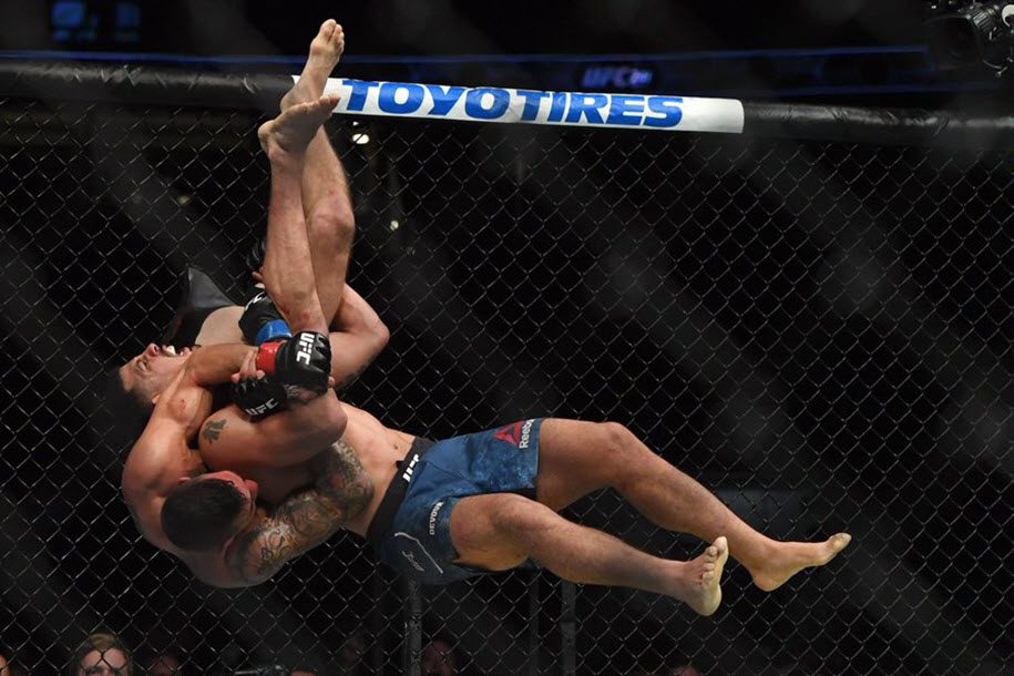 Những hình ảnh từ UFC 241: Daniel Cormier vs Stipe Miocic 2 Những hình ảnh từ UFC 241: Daniel Cormier vs Stipe Miocic 2