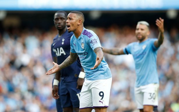 De Bruyne đòi VAR đối xử công bằng sau khi Man City mất bàn thắng