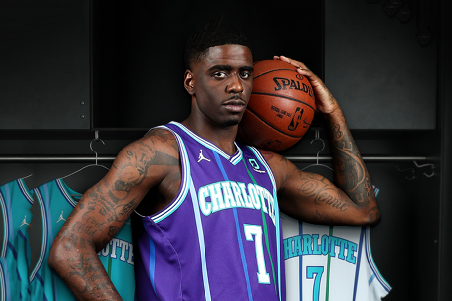 Charlotte Hornets đưa CĐV về những năm 90 với áo đấu retro cực đỉnh