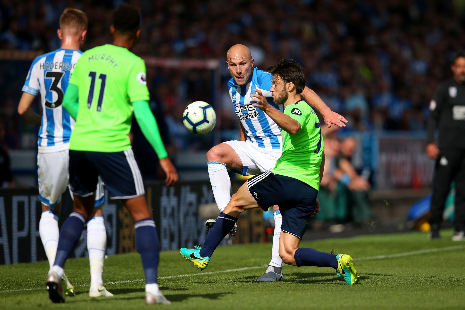 Link xem bóng đá trực tuyến Cardiff vs Huddersfield (01h45, 22/8)