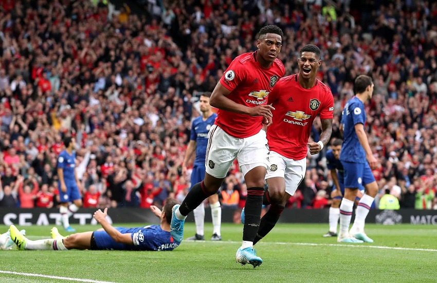 MU hưởng lợi lớn khi Martial đòi lại vị trí số 9