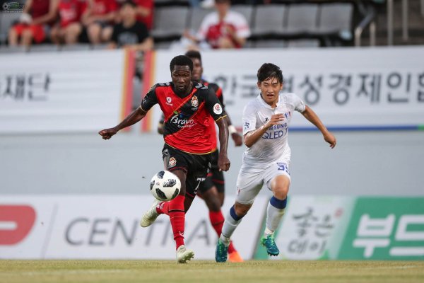 Nhận định Gyeongnam vs Suwon Bluewings 17h30, 23/08 (vòng 27 VĐQG Hàn Quốc)