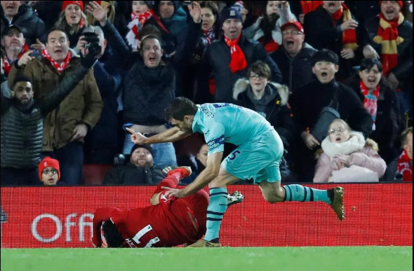 Salah khiến hàng thủ Arsenal sợ sốt vó trước trận gặp Liverpool