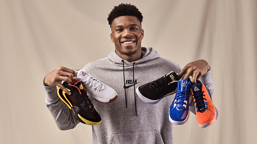 Giannis Antetokounmpo lấy cảm hứng từ gia đình cho đôi giày mang tên anh
