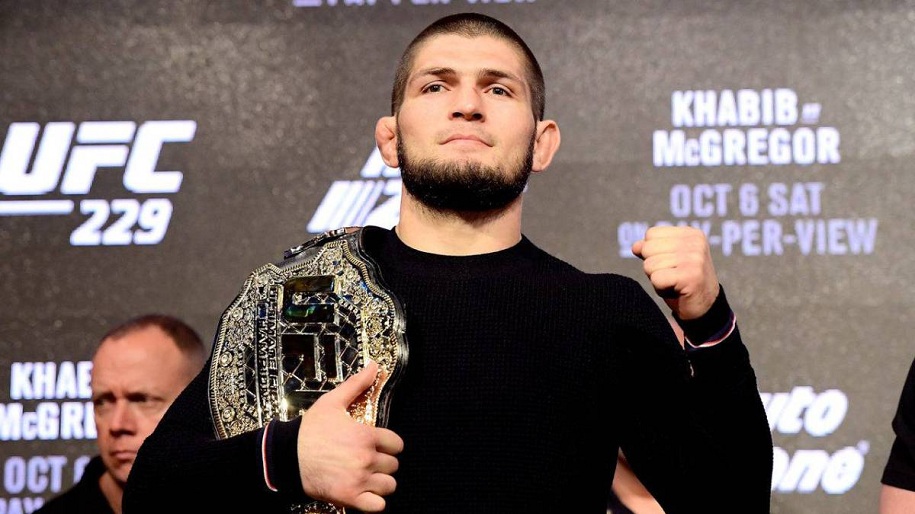 Nhà vô địch UFC hạng nhẹ Khabib Nurmagomedov là ai?