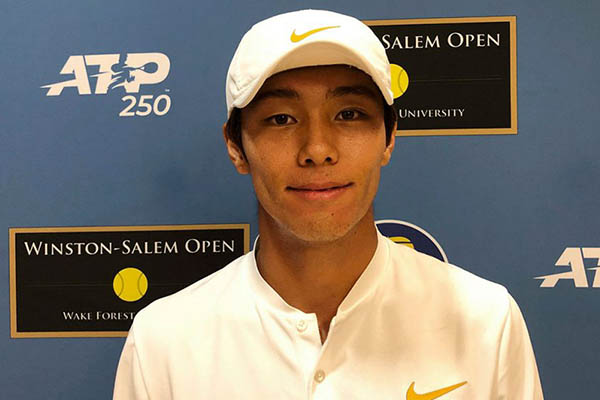 Tay vợt nhà nghề điếc bẩm sinh đầu tiên vừa biết chiến thắng ATP Tour