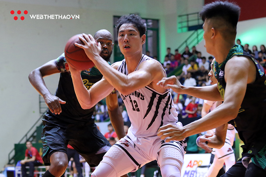Thang Long Warriors gây sốc trước Catfish, bỏ túi chiến thắng VBA Playoffs 2019 đầu tiên Thang Long Warriors gây sốc trước Catfish, bỏ túi chiến thắng VBA Playoffs 2019 đầu tiên