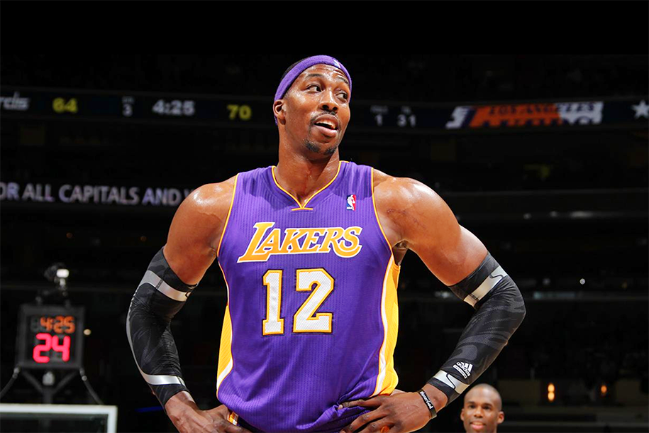 Sau tất cả, Dwight Howard và Los Angeles Lakers đã trở về với nhau
